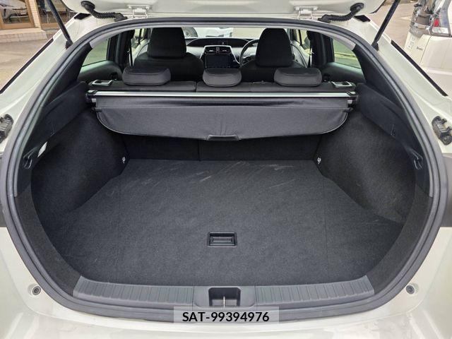 Toyota PRIUS 2019-05 7021270-12