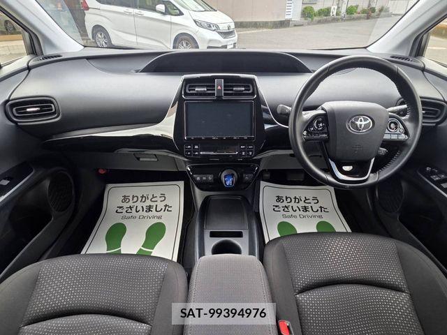 Toyota PRIUS 2019-05 7021270-14