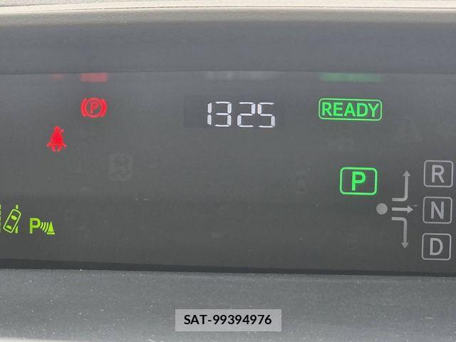 Toyota PRIUS 2019-05 7021270-17