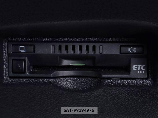 Toyota PRIUS 2019-05 7021270-24