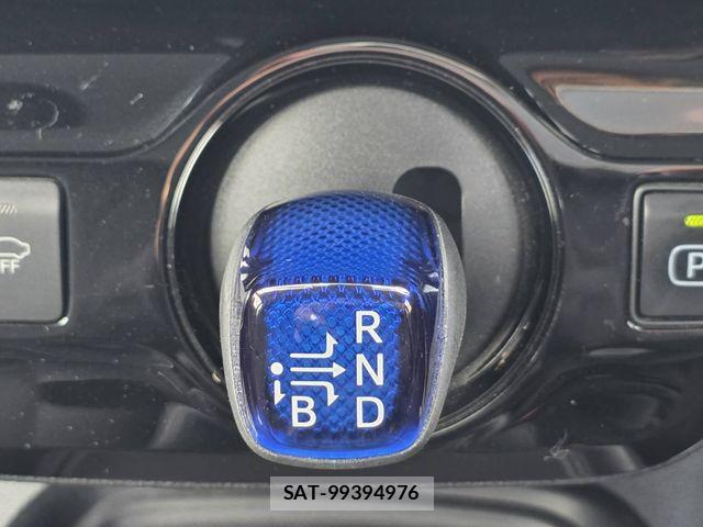 Toyota PRIUS 2019-05 7021270-25