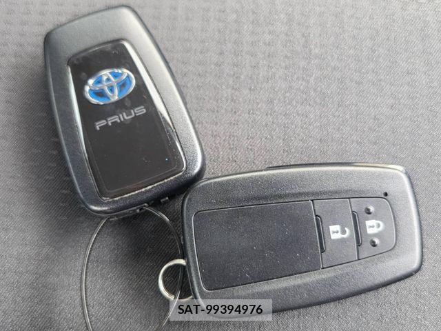 Toyota PRIUS 2019-05 7021270-27