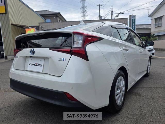 Toyota PRIUS 2019-05 7021270-5