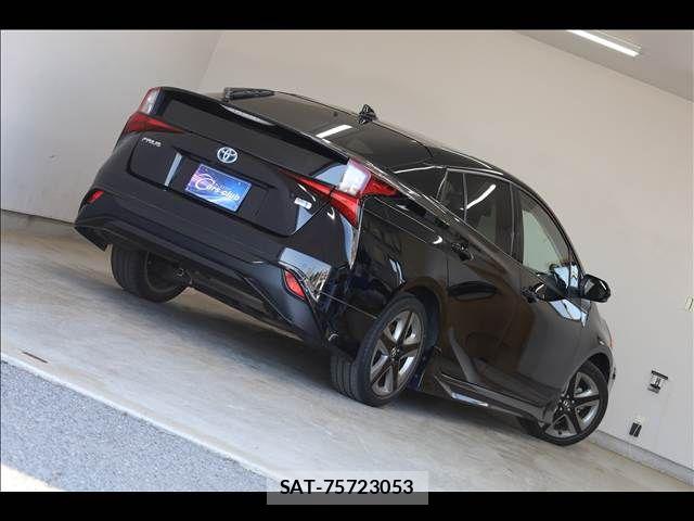 Toyota PRIUS 2021-04 7021262-11