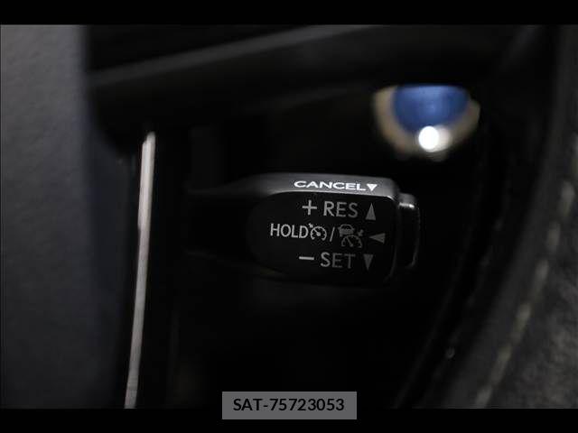 Toyota PRIUS 2021-04 7021262-15