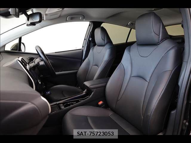 Toyota PRIUS 2021-04 7021262-17
