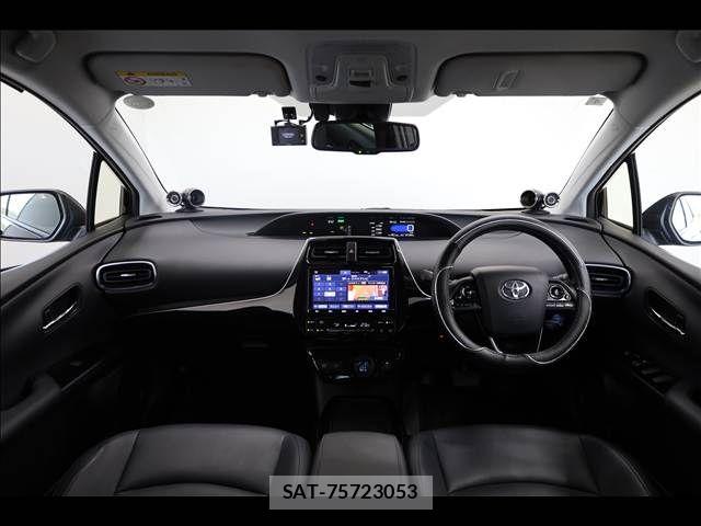 Toyota PRIUS 2021-04 7021262-2