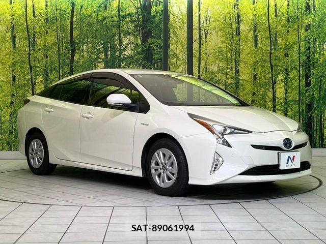 Toyota PRIUS 2017-05 7021269-15
