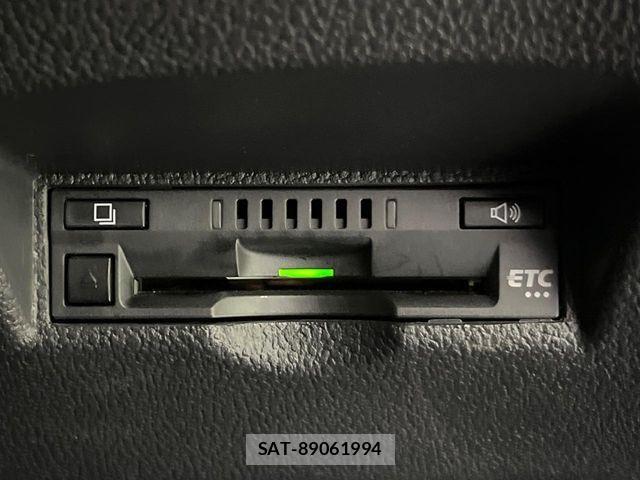 Toyota PRIUS 2017-05 7021269-5