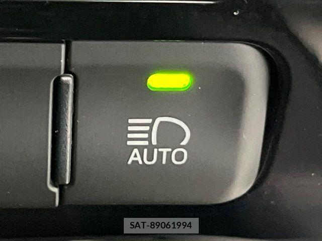 Toyota PRIUS 2017-05 7021269-6