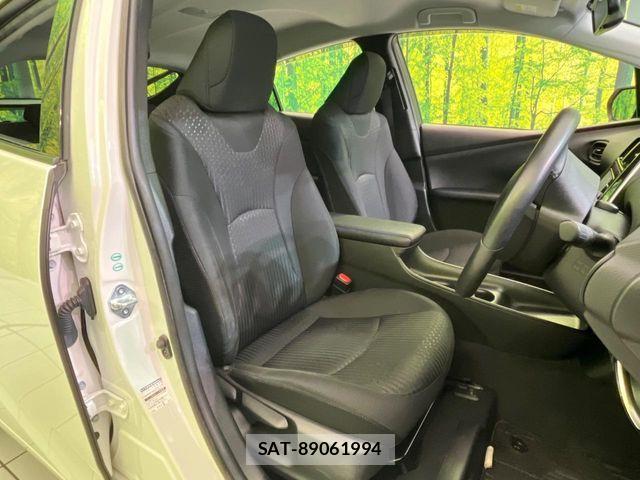 Toyota PRIUS 2017-05 7021269-7