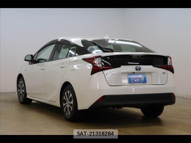 Toyota PRIUS 2019-08 7021263-19