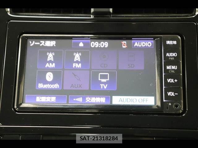 Toyota PRIUS 2019-08 7021263-29