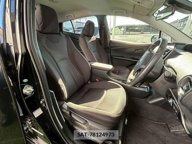 Toyota PRIUS 2017-09 7021279-12