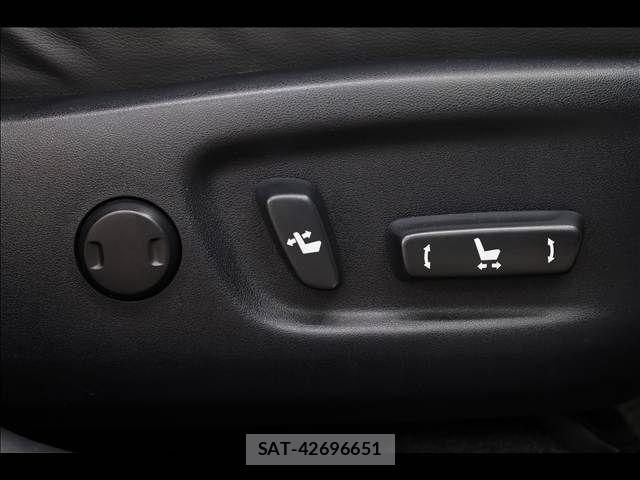 Toyota PRIUS 2012-11 7021281-9