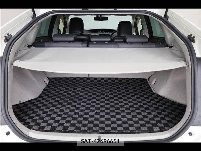 Toyota PRIUS 2012-11 7021281-19