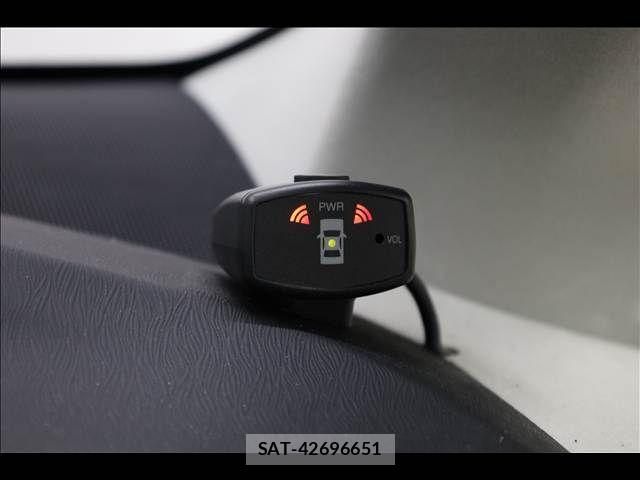 Toyota PRIUS 2012-11 7021281-8