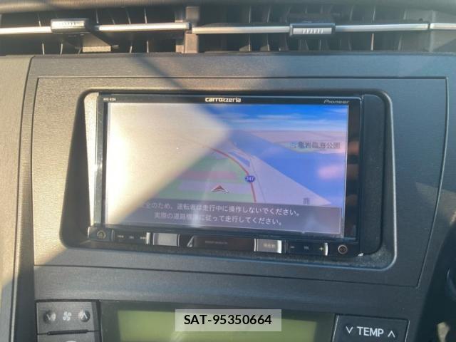 Toyota PRIUS 2011-06 7021299-13