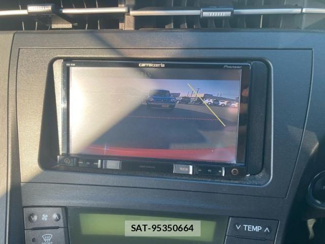 Toyota PRIUS 2011-06 7021299-14