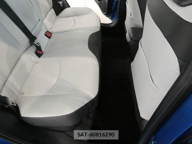 Toyota PRIUS 2019-10 7021266-15