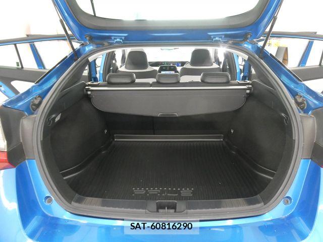 Toyota PRIUS 2019-10 7021266-17