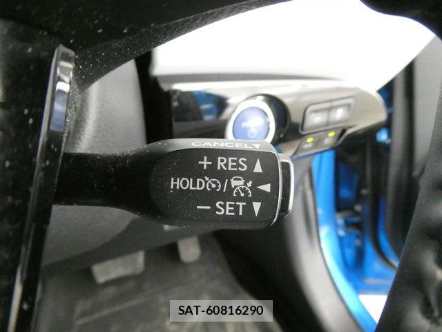 Toyota PRIUS 2019-10 7021266-22