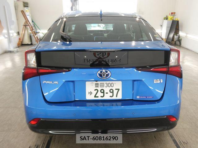 Toyota PRIUS 2019-10 7021266-4