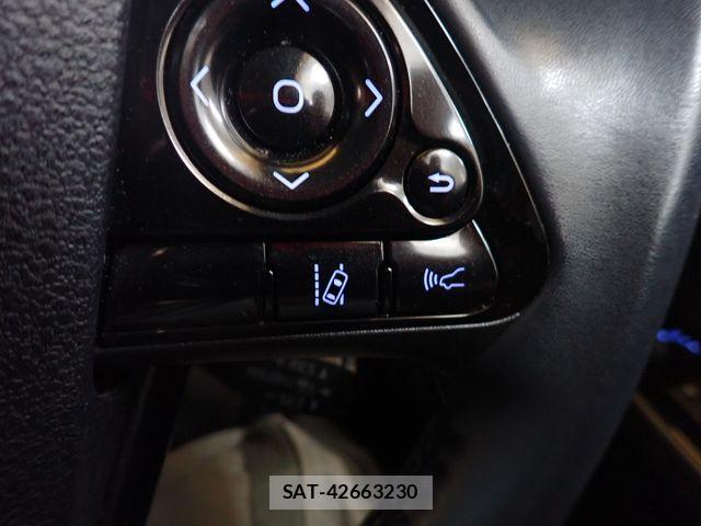 Toyota PRIUS 2021-12 7021246-17