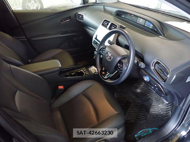 Toyota PRIUS 2021-12 7021246-1