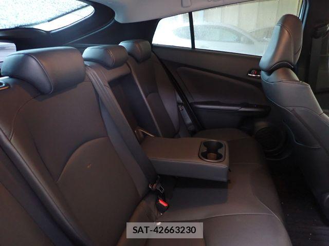 Toyota PRIUS 2021-12 7021246-19