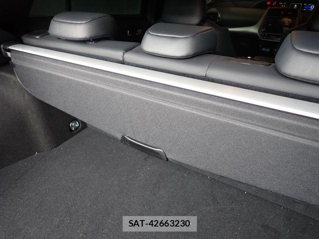 Toyota PRIUS 2021-12 7021246-23