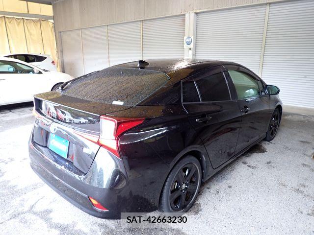 Toyota PRIUS 2021-12 7021246-6