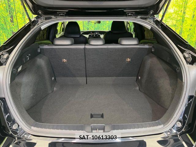 Toyota PRIUS 2021-03 7021255-9
