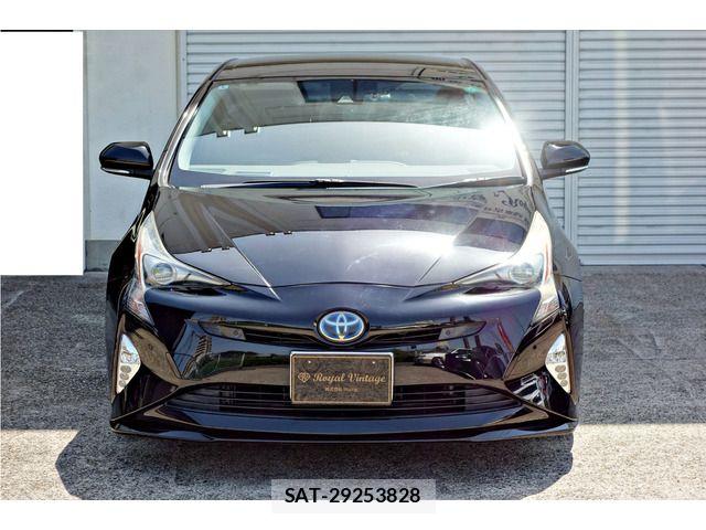 Toyota PRIUS 2018-01 7021273-2