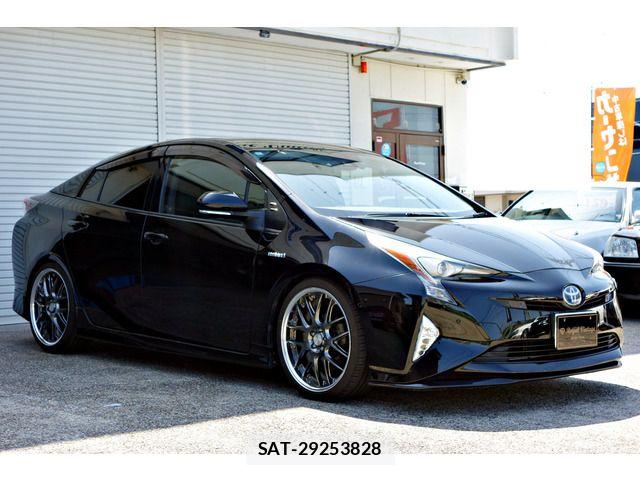 Toyota PRIUS 2018-01 7021273-3