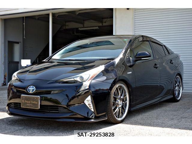 Toyota PRIUS 2018-01 7021273-7