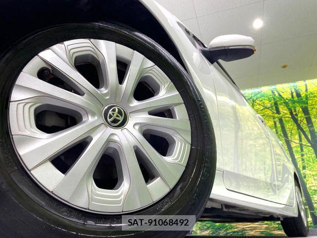 Toyota PRIUS 2021-02 7021265-14