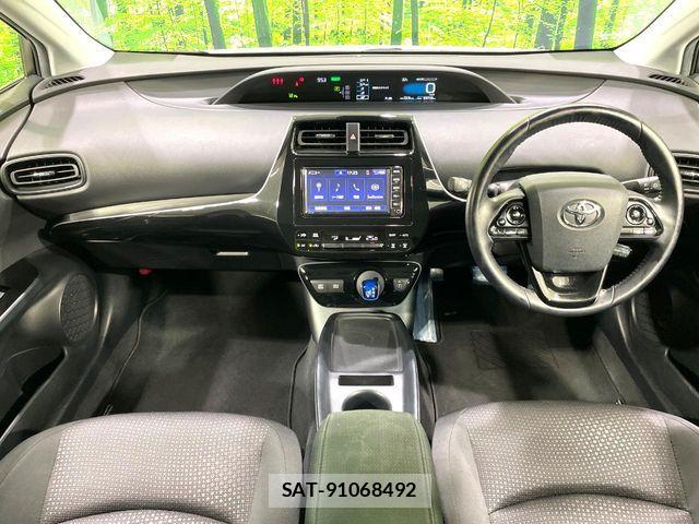 Toyota PRIUS 2021-02 7021265-1
