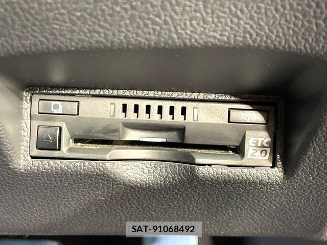 Toyota PRIUS 2021-02 7021265-4