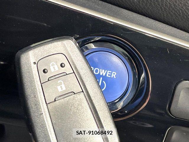 Toyota PRIUS 2021-02 7021265-5