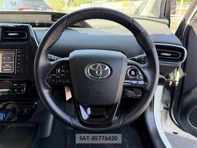 Toyota PRIUS 2019-04 7060261-10