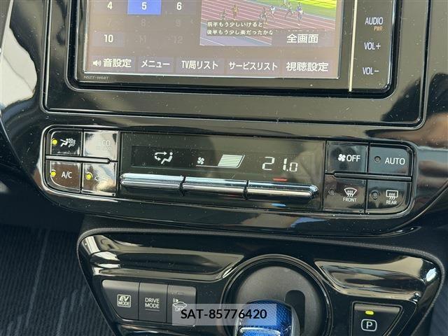 Toyota PRIUS 2019-04 7060261-14