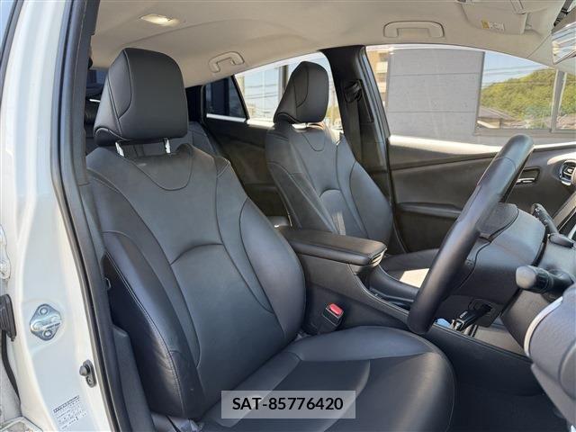 Toyota PRIUS 2019-04 7060261-5