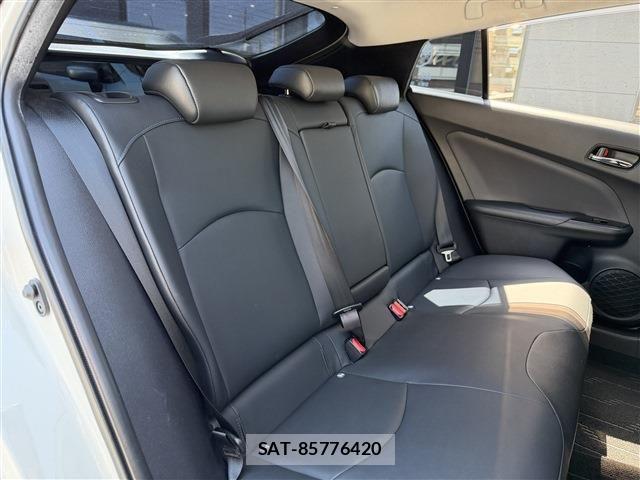 Toyota PRIUS 2019-04 7060261-6