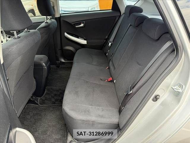 Toyota PRIUS 2013-09 7060286-18