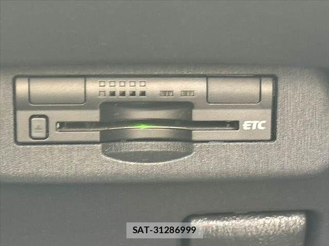 Toyota PRIUS 2013-09 7060286-23