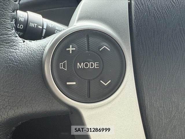 Toyota PRIUS 2013-09 7060286-24