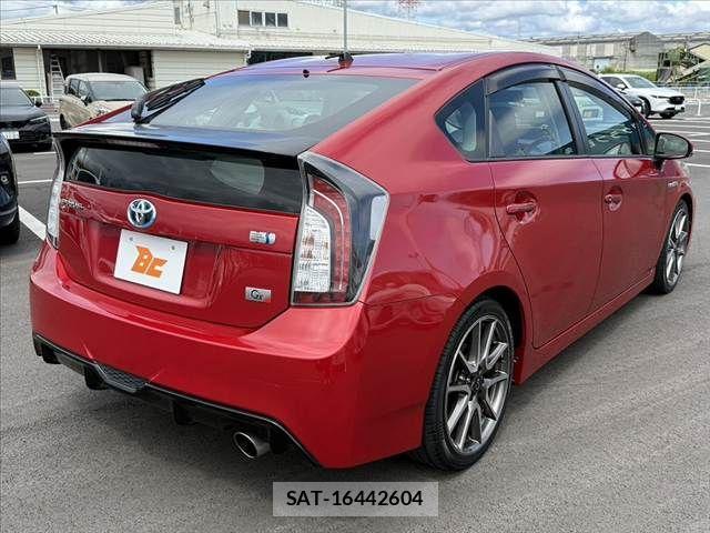 Toyota PRIUS 2013-09 7060276-14