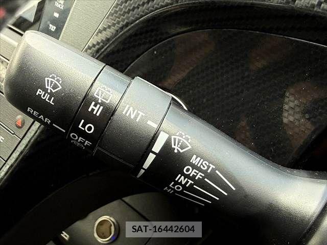Toyota PRIUS 2013-09 7060276-23