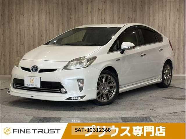 Toyota PRIUS 2013-05 7060281-0